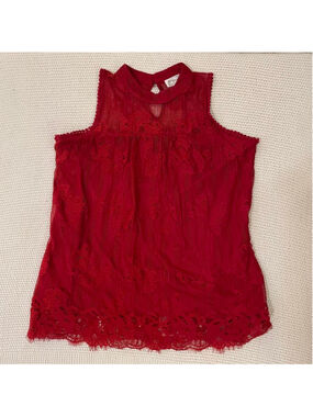 Chic Red Lace Sleeveless Blouse